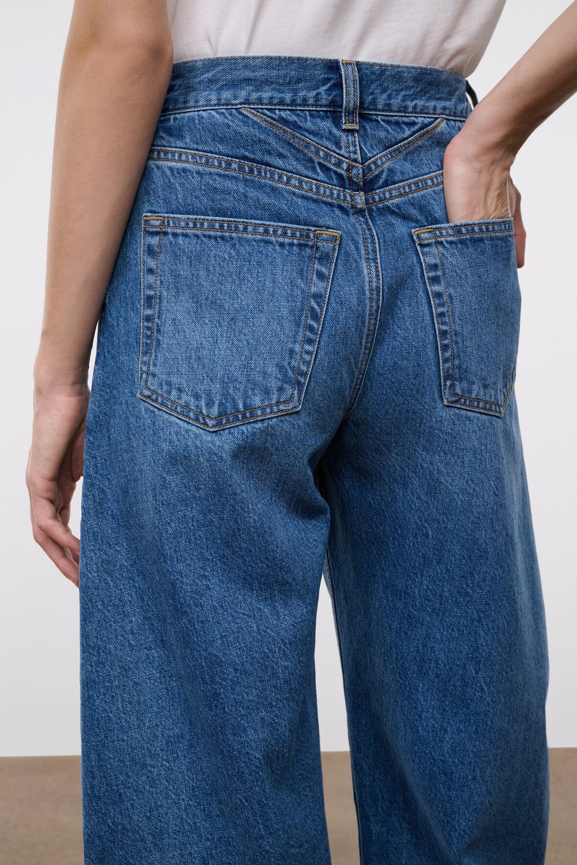 JACKSON BARREL JEAN | VINTAGE WASH